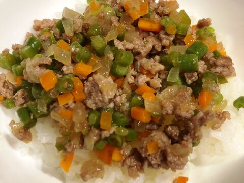 野菜そぼろ丼